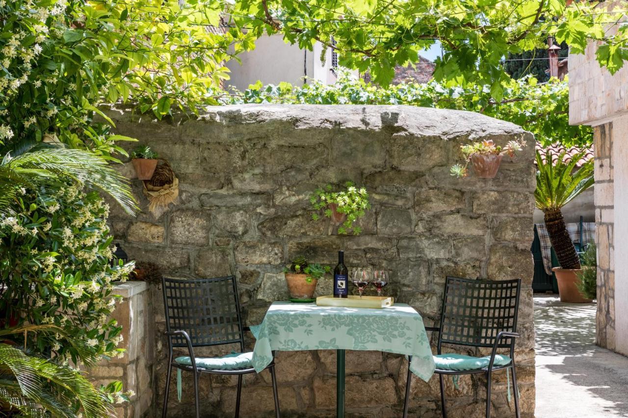Luxury Apartment Silvana With Beautiful Garden Split Eksteriør billede